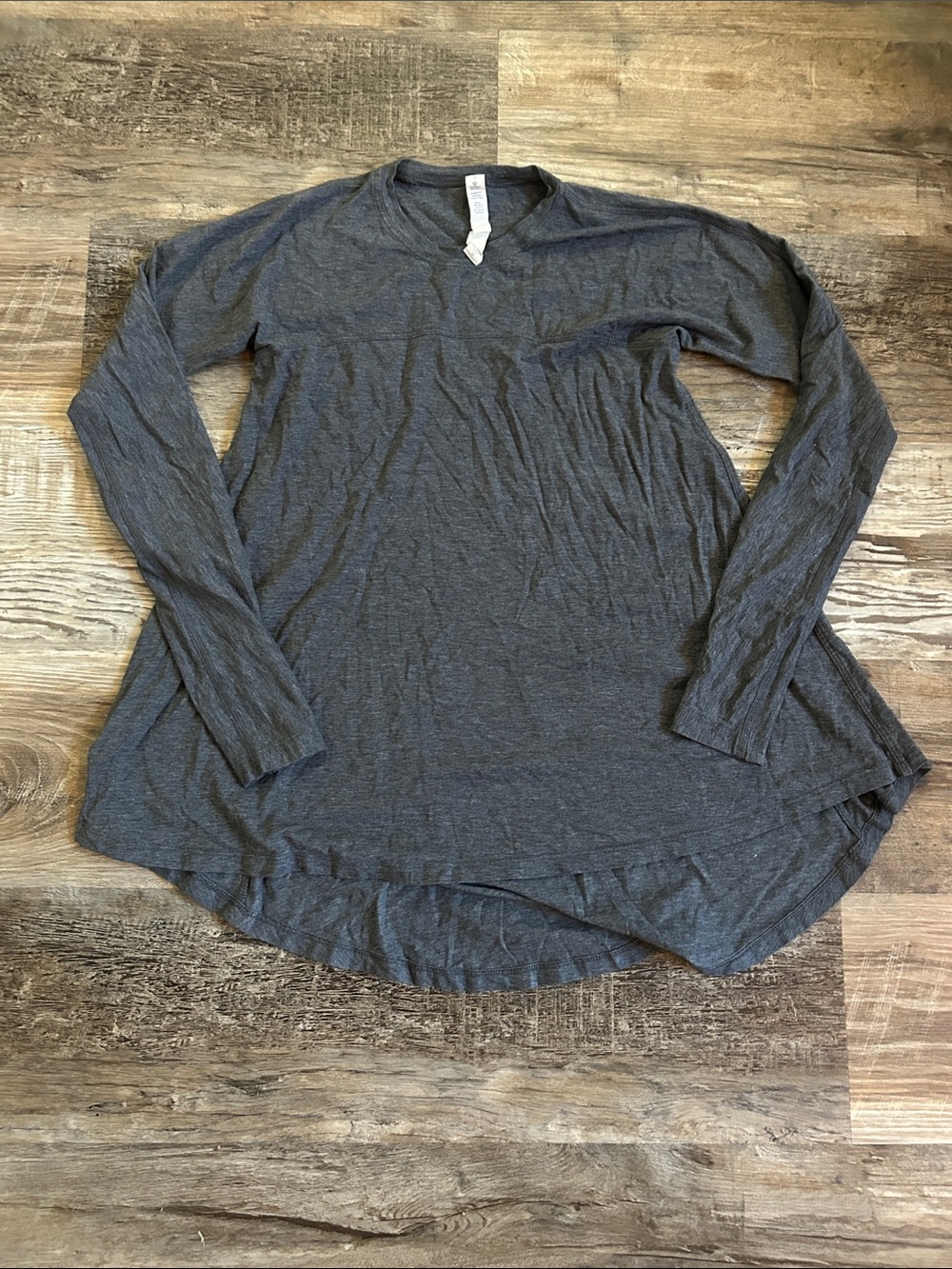 LULULEMON Women's Long Sleeve V-Neck Tunic Top - Charcoal